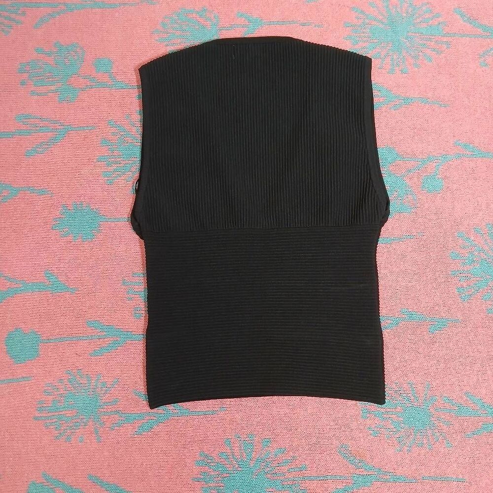 Ellaz womens small black ribbed top fitted stretch quiet luxury minimalist - Picture 6 of 8